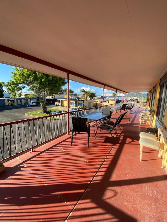 Proserpine Motor Lodge Luaran gambar
