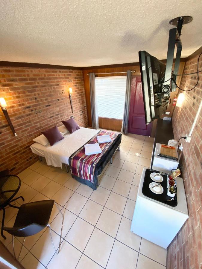 Proserpine Motor Lodge Luaran gambar