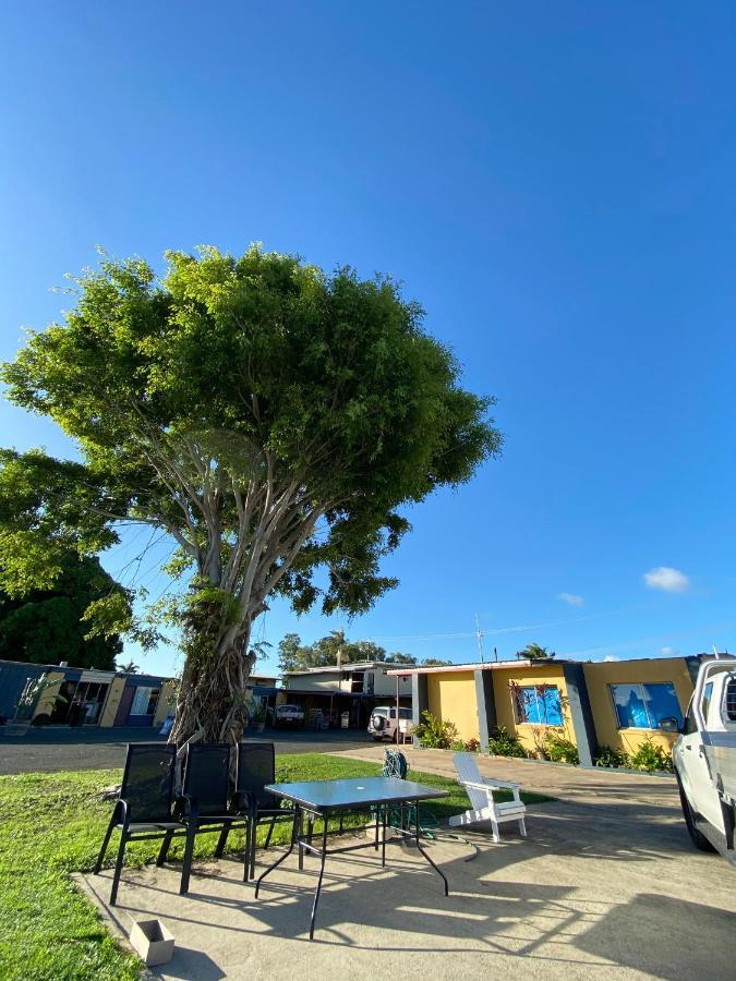 Proserpine Motor Lodge Luaran gambar