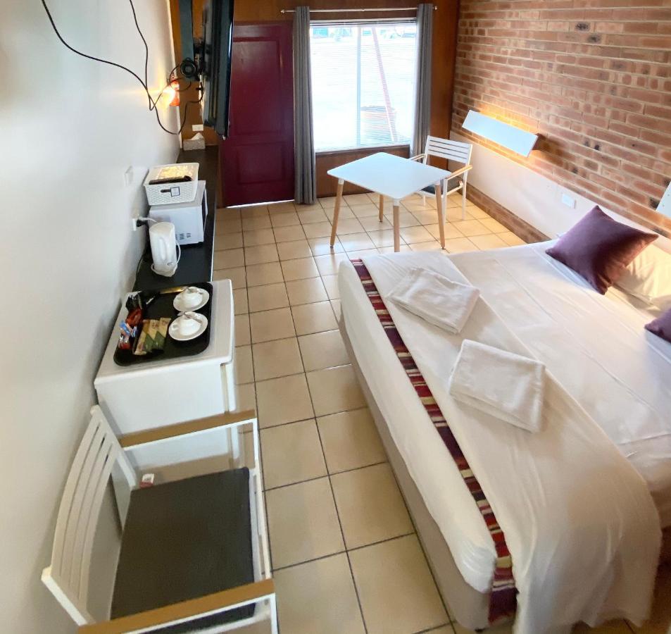 Proserpine Motor Lodge Luaran gambar