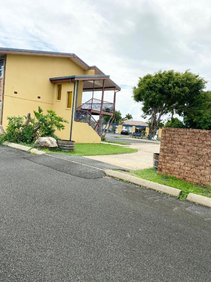 Proserpine Motor Lodge Luaran gambar