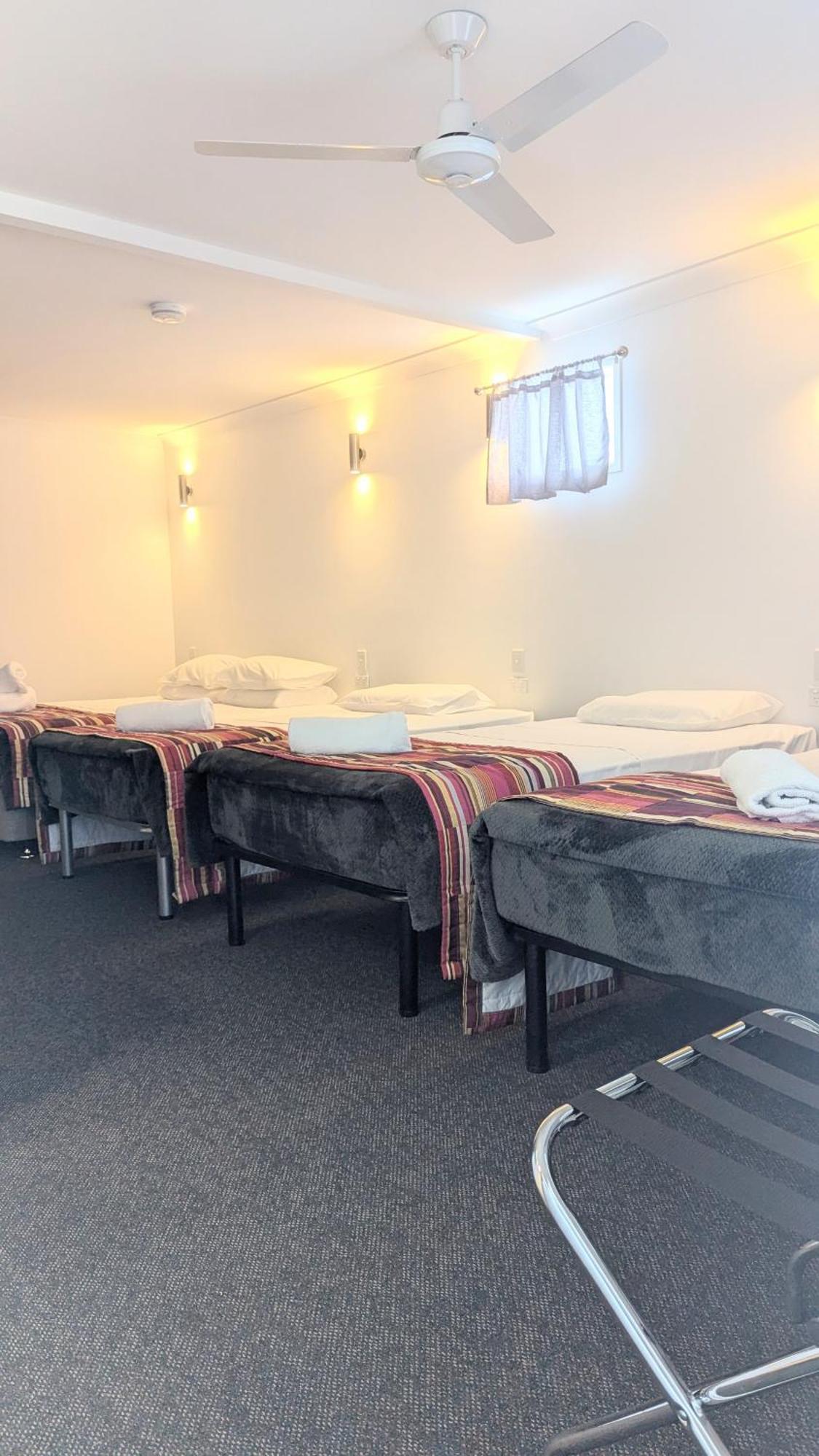 Proserpine Motor Lodge Luaran gambar